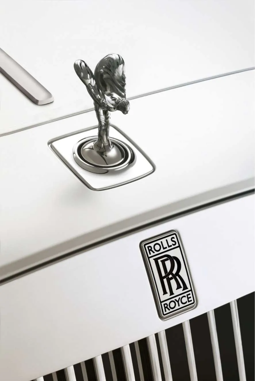 Close-up of the Spirit of Ecstasy mascot on a Rolls-Royce grille
